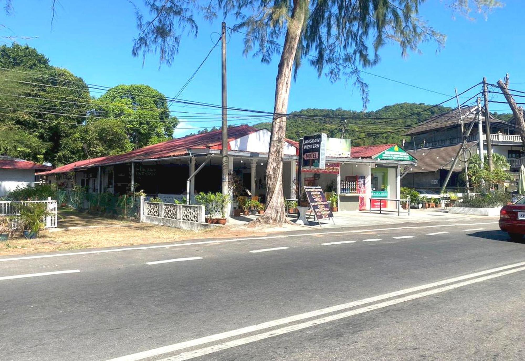 Langkawi Western Motel Pantai Cenang  Exterior photo
